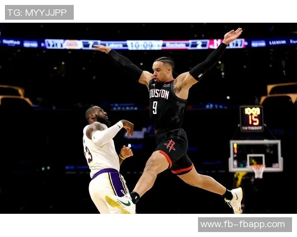 狄龙连续恶犯詹姆斯与库里接下来再度对决两大巨星的赛季挑战 狄龙连续恶犯詹姆斯与库里接下来再度对决两大巨星的赛季挑战