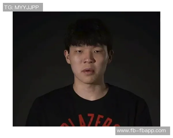 吕佩尔替补出色表现16分钟内高效拿下13分3断三分命中率高达75 吕佩尔替补出色表现16分钟内高效拿下13分3断三分命中率高达75