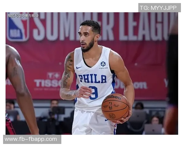 吕佩尔替补出色表现16分钟内高效拿下13分3断三分命中率高达75