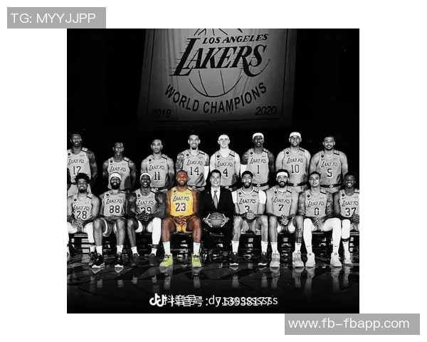 湖人传奇球员得分与三分表现榜单科比领衔老詹东契奇紧随其后