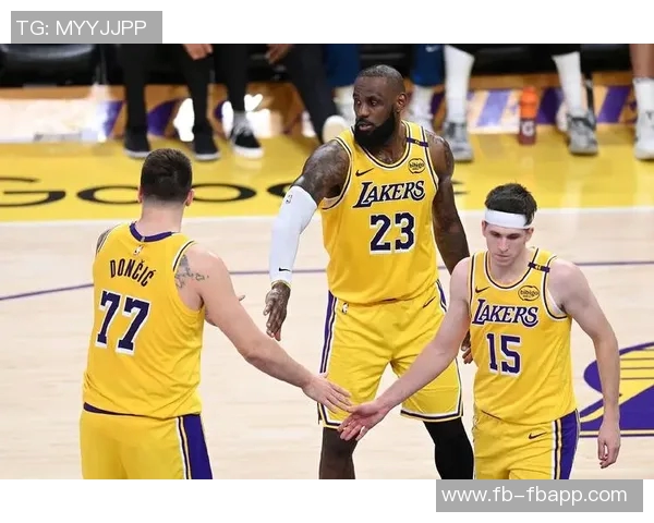 湖人逆袭升至西部第三掘金客场力克76人火箭跌至第五 湖人逆袭升至西部第三掘金客场力克76人火箭跌至第五